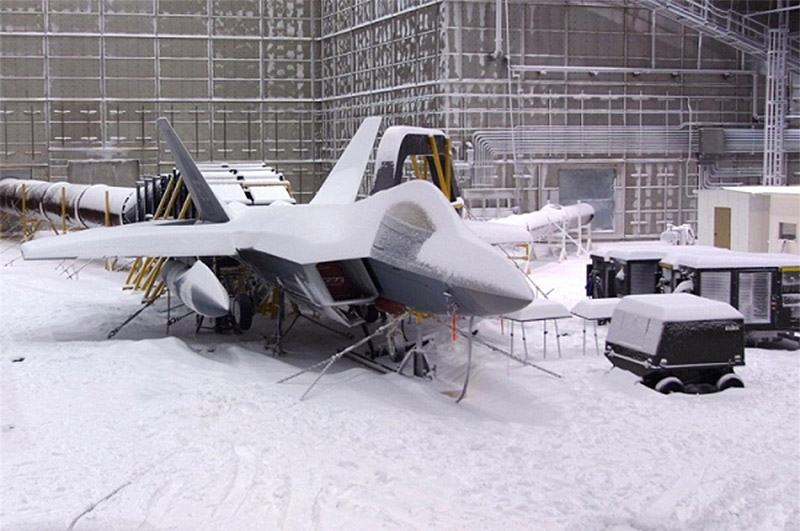 Illustration for article titled This Is How The Pentagon Knows Its Combat Aircraft Can Withstand A BlizzardÂ